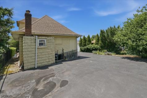 85 Stewart Avenue Kearny NJ 07032