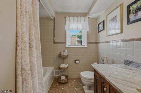 85 Stewart Avenue Kearny NJ 07032