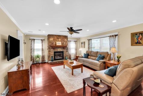 58 N Hillside Avenue Roxbury NJ 07847