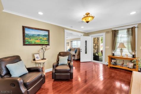 58 N Hillside Avenue Roxbury NJ 07847