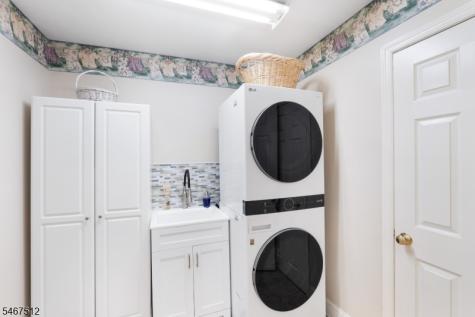 58 N Hillside Avenue Roxbury NJ 07847