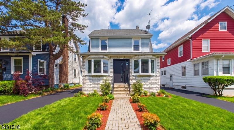 71 Leslie Street East Orange NJ 07017