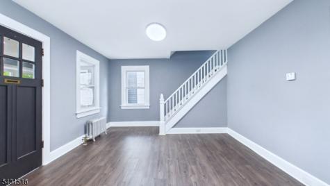 71 Leslie Street East Orange NJ 07017