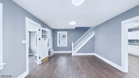 71 Leslie Street East Orange NJ 07017