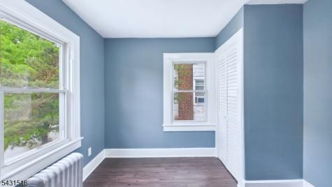 71 Leslie Street East Orange NJ 07017