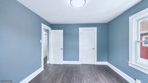 71 Leslie Street East Orange NJ 07017