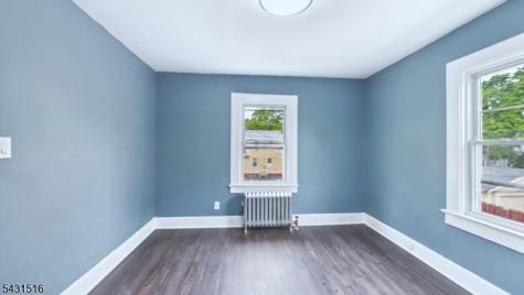 71 Leslie Street East Orange NJ 07017