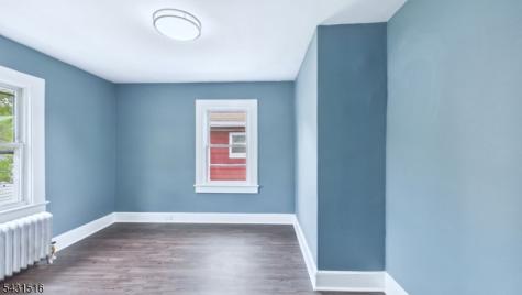 71 Leslie Street East Orange NJ 07017