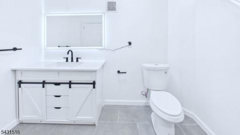 71 Leslie Street East Orange NJ 07017