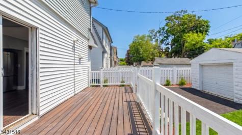 71 Leslie Street East Orange NJ 07017