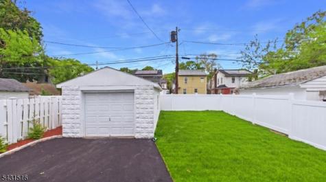 71 Leslie Street East Orange NJ 07017