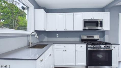 71 Leslie Street East Orange NJ 07017