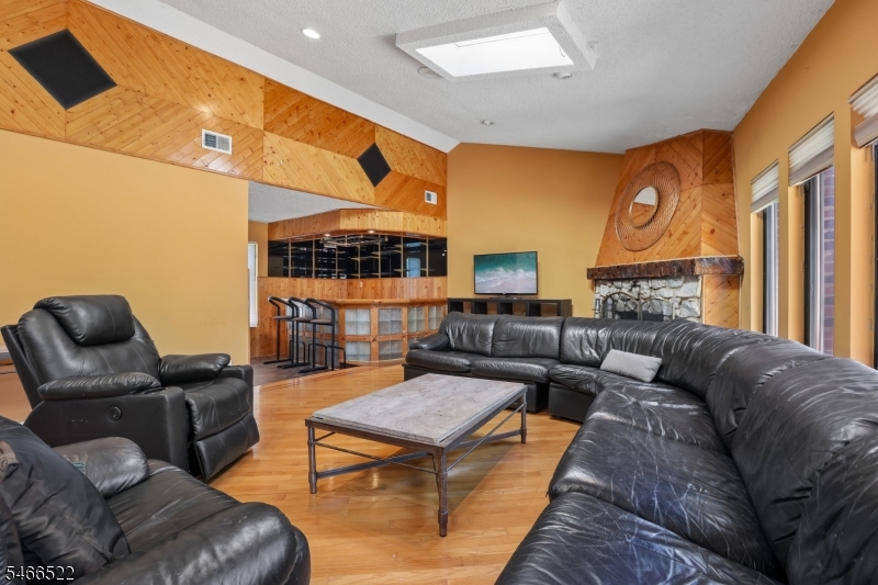 97 Amherst Avenue Woodbridge NJ 07067