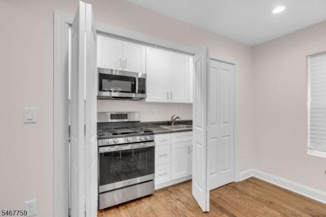 632 Laurita Street Linden NJ 07036