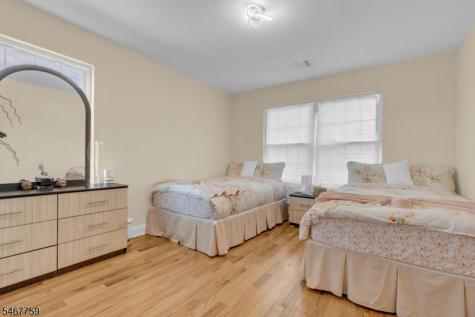 632 Laurita Street Linden NJ 07036
