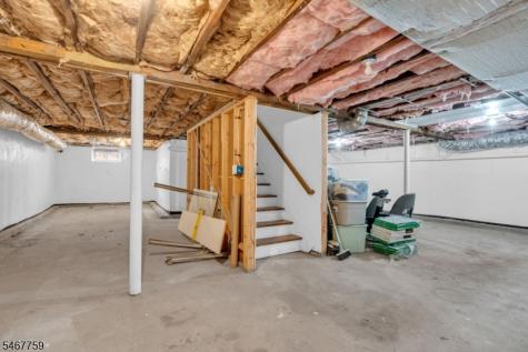 632 Laurita Street Linden NJ 07036