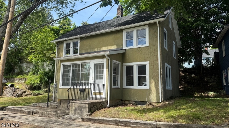 62 Madison Street Newton NJ 07860