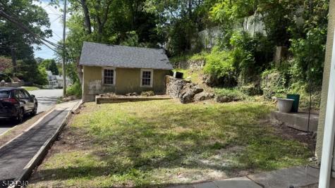 62 Madison Street Newton NJ 07860