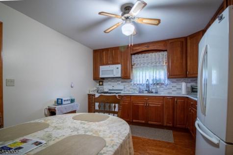 226 S 5th Avenue Manville NJ 08835