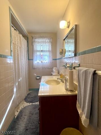 226 S 5th Avenue Manville NJ 08835