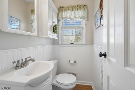 16 Meadow Lane Mansfield NJ 07840
