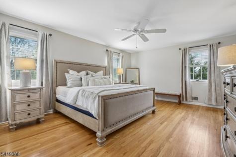 16 Meadow Lane Mansfield NJ 07840