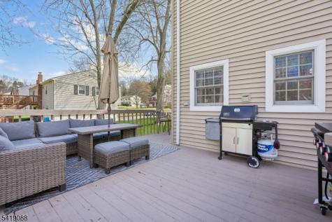 16 Meadow Lane Mansfield NJ 07840
