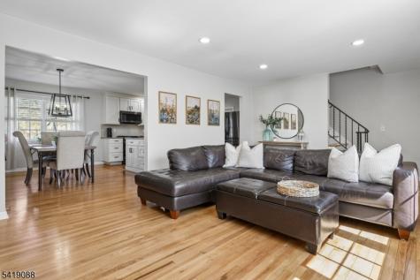 16 Meadow Lane Mansfield NJ 07840