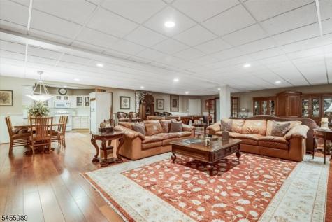 6 Hickory Drive Chester NJ 07930