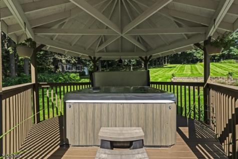 6 Hickory Drive Chester NJ 07930