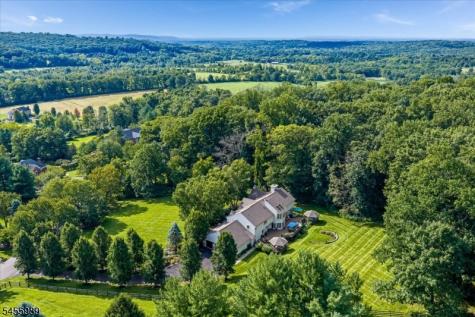 6 Hickory Drive Chester NJ 07930