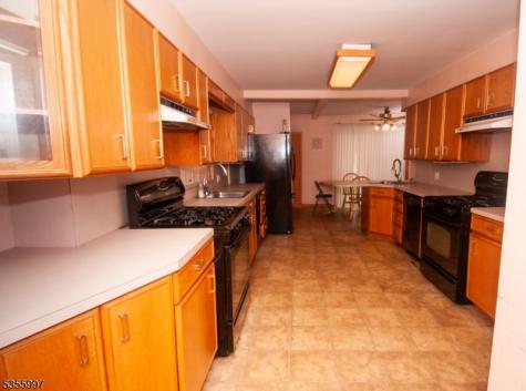 45 Summit Road Elizabeth NJ 07208