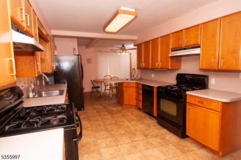 45 Summit Road Elizabeth NJ 07208