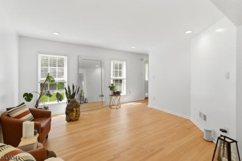 1436 Pleasant Valley Way West Orange NJ 07052