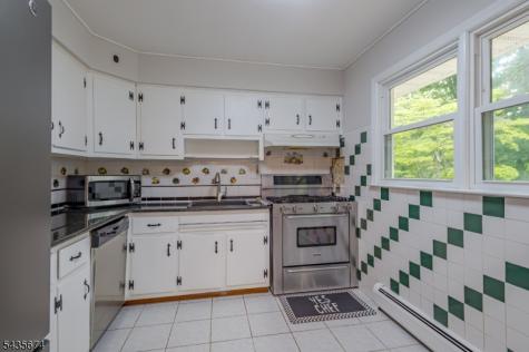 69 Monmouth Avenue Edison NJ 08820