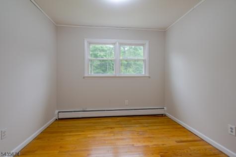 69 Monmouth Avenue Edison NJ 08820