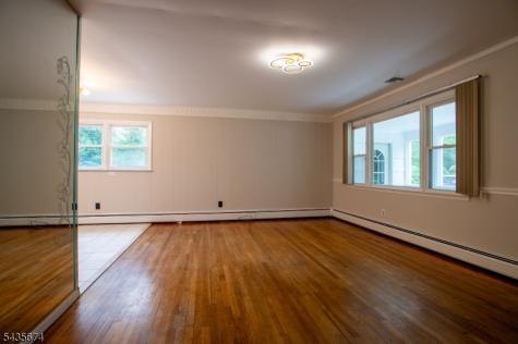 69 Monmouth Avenue Edison NJ 08820