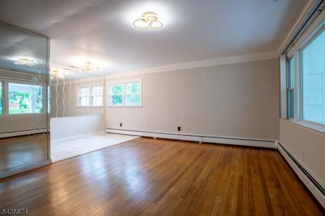 69 Monmouth Avenue Edison NJ 08820