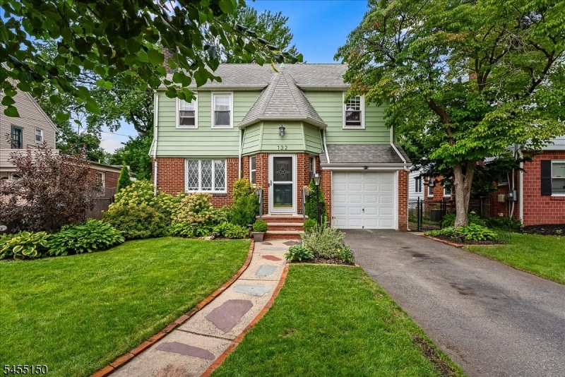 132 Lindbergh Boulevard Bloomfield NJ 07003