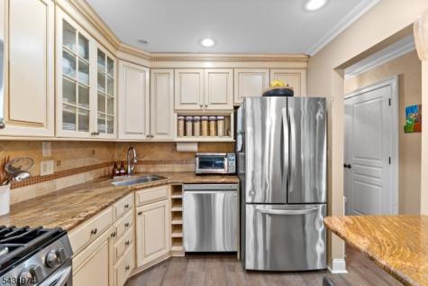 1357 Stephanie Drive North Caldwell NJ 07006