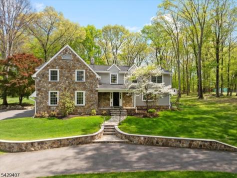 327 Woodside Avenue Franklin Lakes NJ 07417