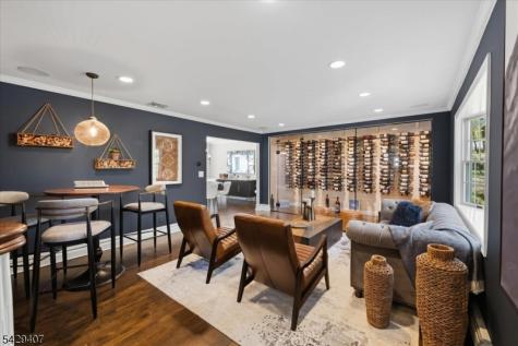 327 Woodside Avenue Franklin Lakes NJ 07417