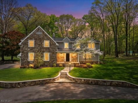327 Woodside Avenue Franklin Lakes NJ 07417