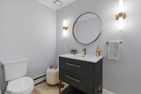 327 Woodside Avenue Franklin Lakes NJ 07417