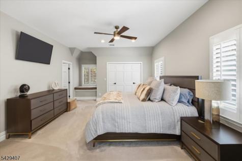 327 Woodside Avenue Franklin Lakes NJ 07417