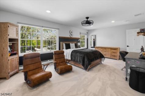 327 Woodside Avenue Franklin Lakes NJ 07417