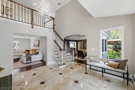 327 Woodside Avenue Franklin Lakes NJ 07417