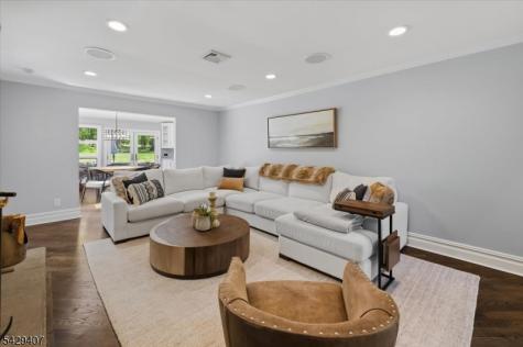 327 Woodside Avenue Franklin Lakes NJ 07417