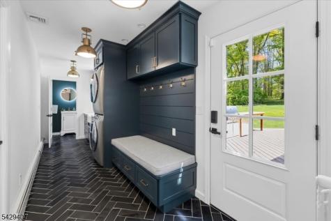 327 Woodside Avenue Franklin Lakes NJ 07417