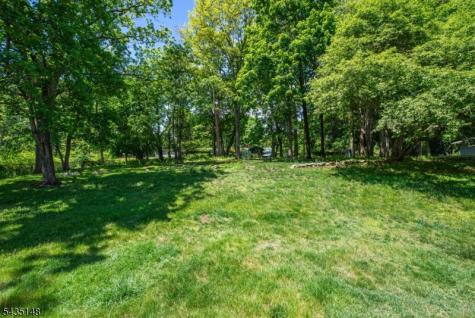 34 Unneberg Avenue Roxbury NJ 07876